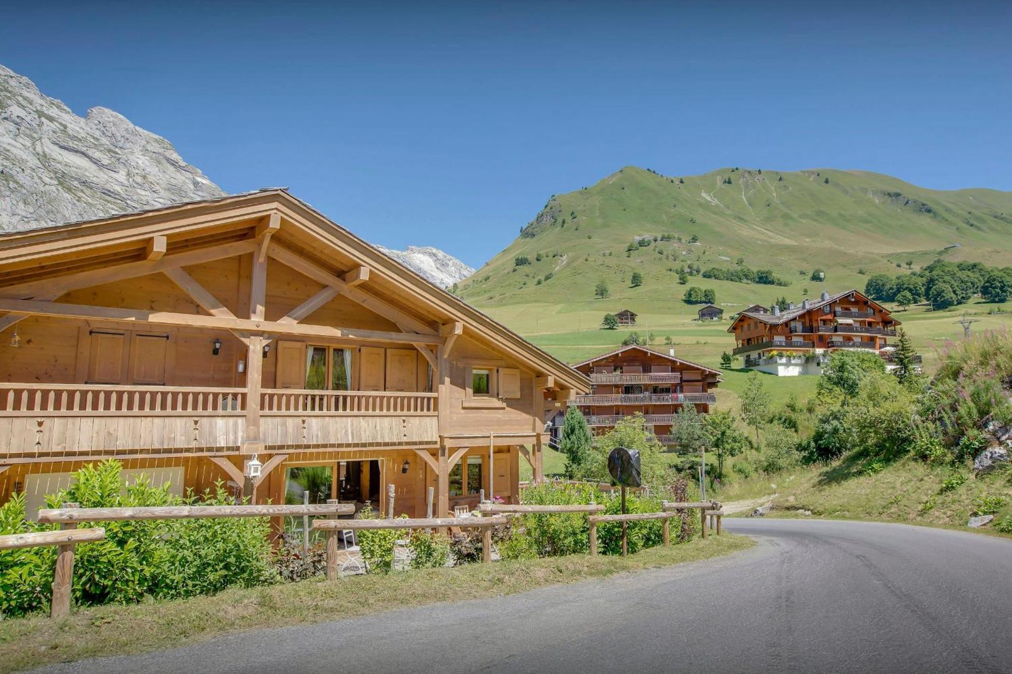 Chalet L'Ours Blanc - Ovo Network Villa Le Grand-Bornand Exterior photo